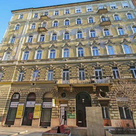 Cosy Cottage - Cheerful Apartment In The Center Budapeste Exterior foto